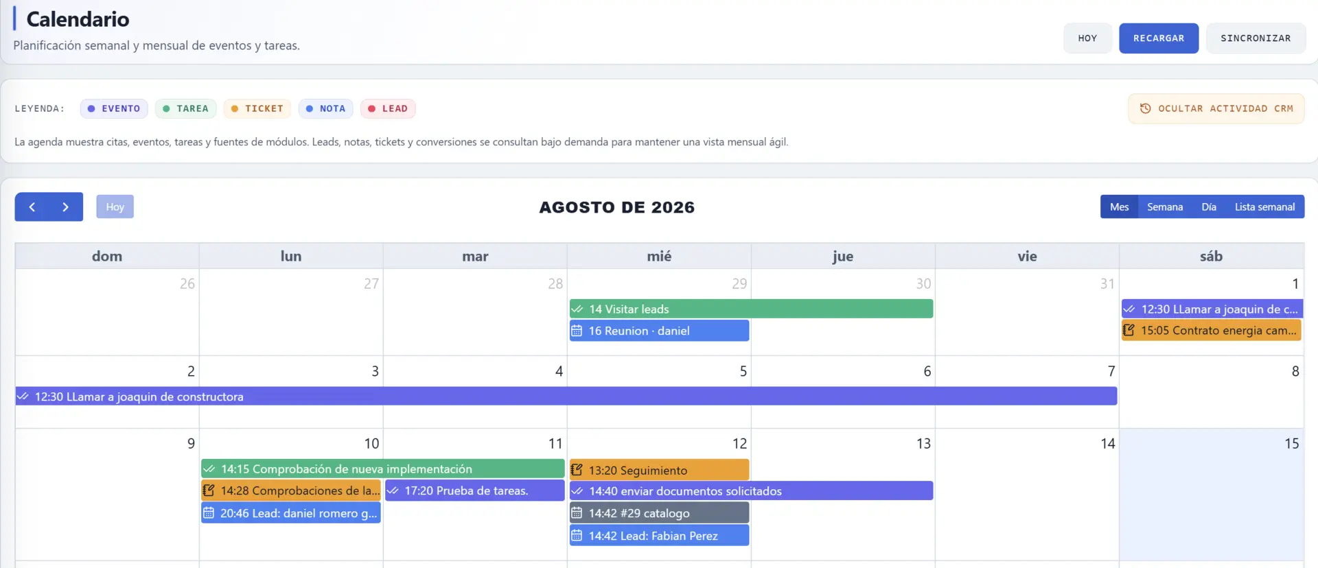 Calendario con actividad CRM visible y leyenda por tipo