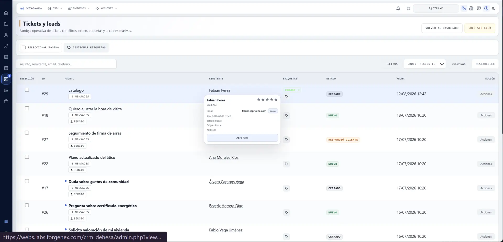 Bandeja de Tickets con filtros, etiquetas y acciones